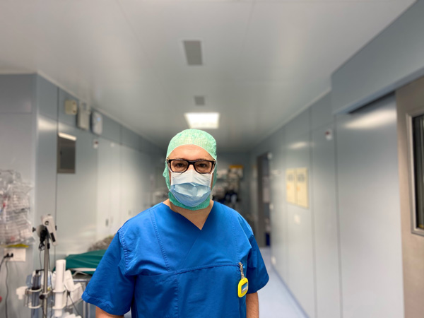10 Year Anniversary Vantage Ankle, surgeon in hallway